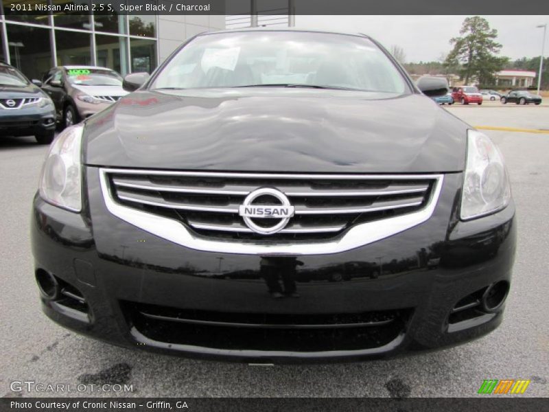 Super Black / Charcoal 2011 Nissan Altima 2.5 S
