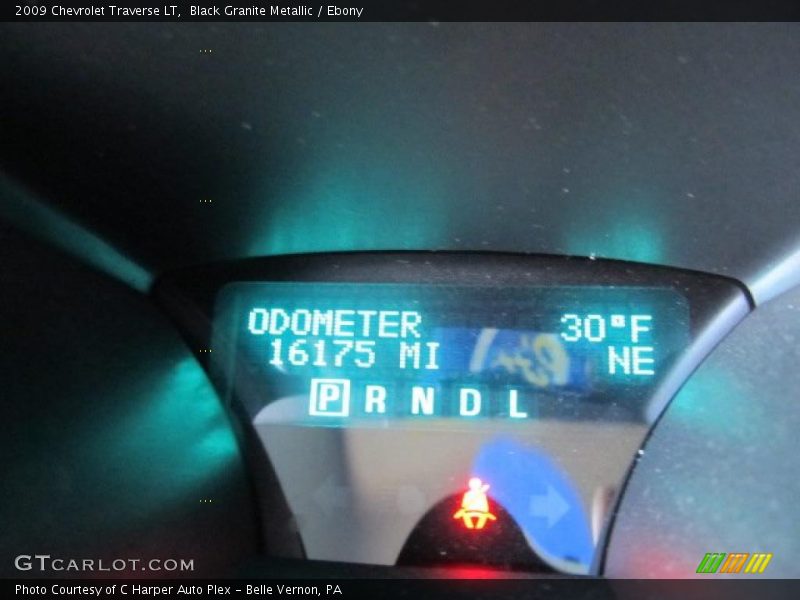 Black Granite Metallic / Ebony 2009 Chevrolet Traverse LT
