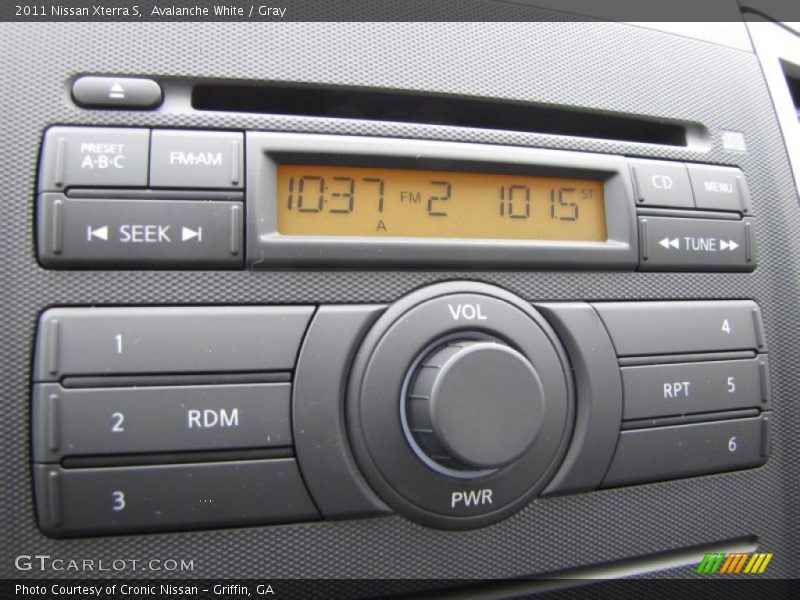 Avalanche White / Gray 2011 Nissan Xterra S
