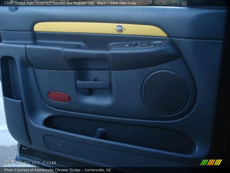 Black / Dark Slate Gray 2005 Dodge Ram 1500 SLT Rumble Bee Regular Cab