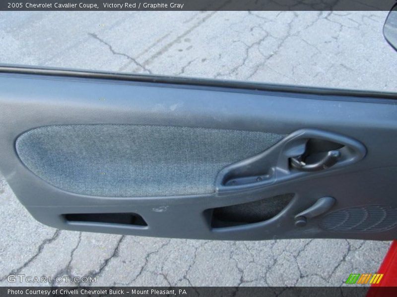 Victory Red / Graphite Gray 2005 Chevrolet Cavalier Coupe