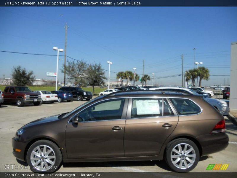 Toffee Brown Metallic / Cornsilk Beige 2011 Volkswagen Jetta TDI SportWagen