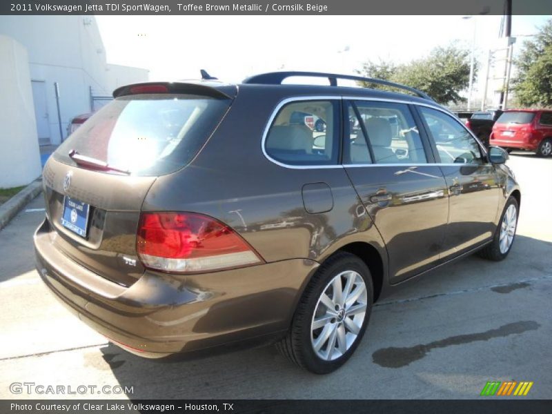 Toffee Brown Metallic / Cornsilk Beige 2011 Volkswagen Jetta TDI SportWagen