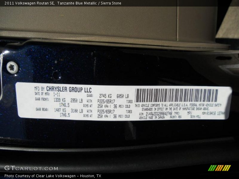 Tanzanite Blue Metallic / Sierra Stone 2011 Volkswagen Routan SE