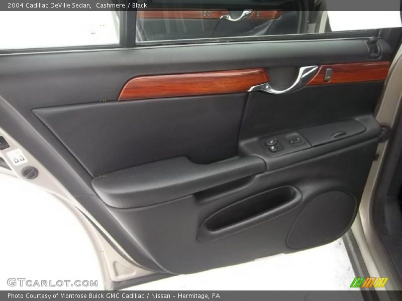 Cashmere / Black 2004 Cadillac DeVille Sedan