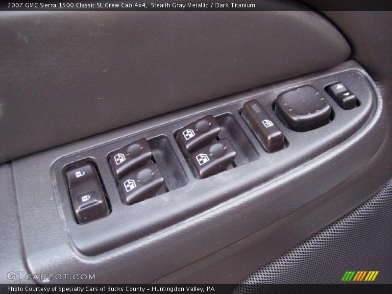 Controls of 2007 Sierra 1500 Classic SL Crew Cab 4x4
