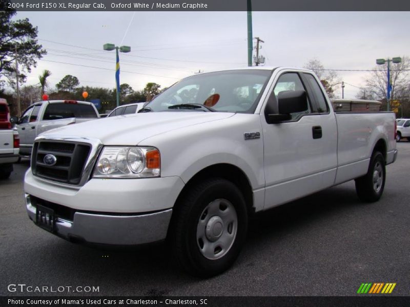 Oxford White / Medium Graphite 2004 Ford F150 XL Regular Cab