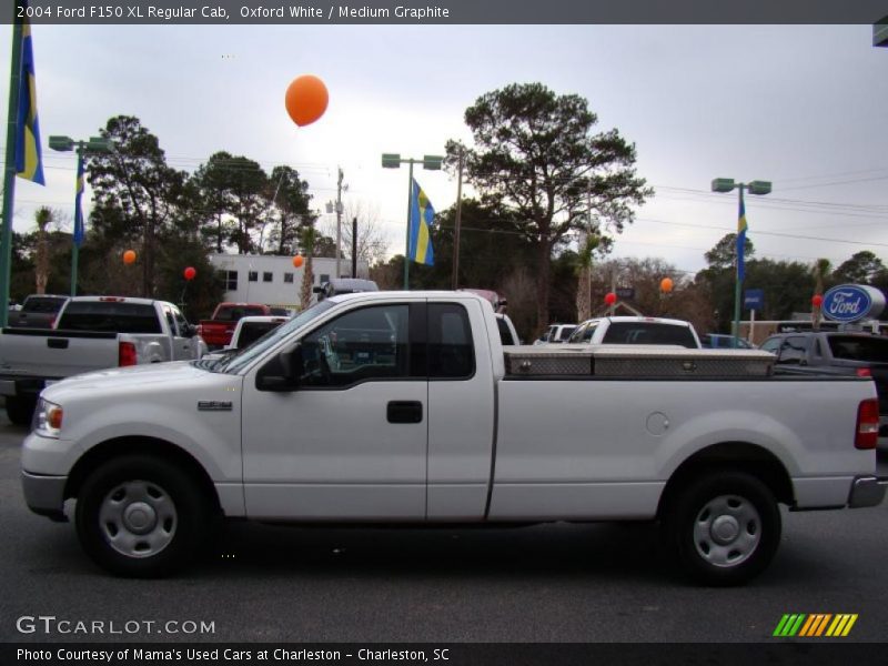 Oxford White / Medium Graphite 2004 Ford F150 XL Regular Cab