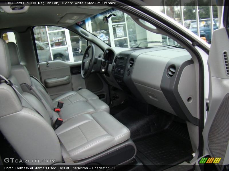 Oxford White / Medium Graphite 2004 Ford F150 XL Regular Cab