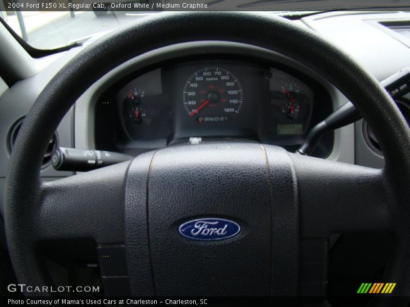Oxford White / Medium Graphite 2004 Ford F150 XL Regular Cab