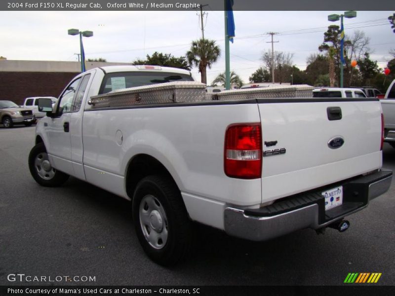 Oxford White / Medium Graphite 2004 Ford F150 XL Regular Cab