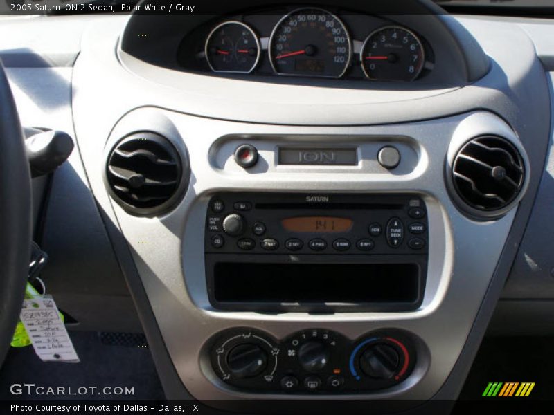 Polar White / Gray 2005 Saturn ION 2 Sedan