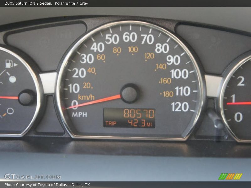 Polar White / Gray 2005 Saturn ION 2 Sedan