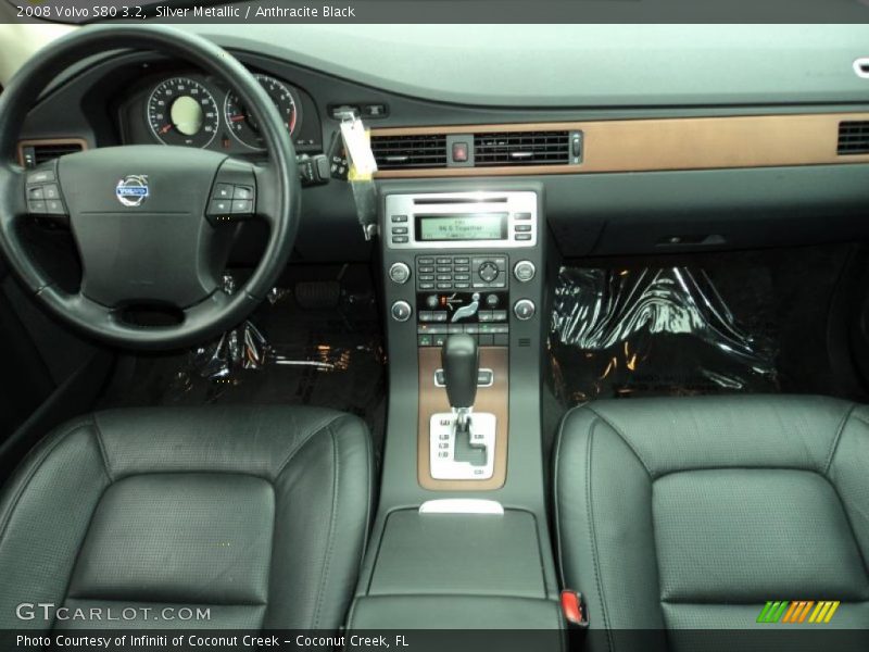 Silver Metallic / Anthracite Black 2008 Volvo S80 3.2