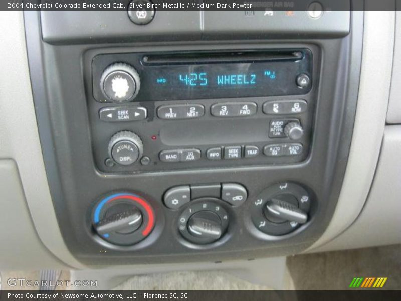 Silver Birch Metallic / Medium Dark Pewter 2004 Chevrolet Colorado Extended Cab