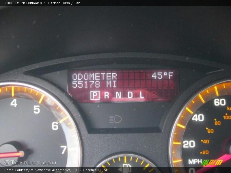 Carbon Flash / Tan 2008 Saturn Outlook XR