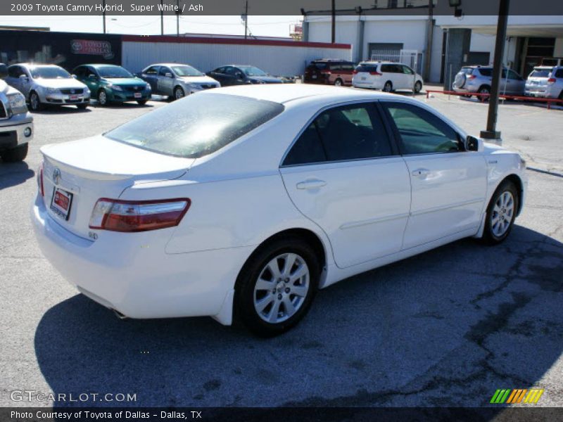 Super White / Ash 2009 Toyota Camry Hybrid