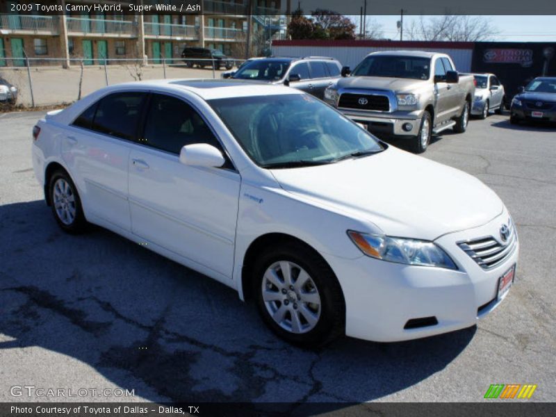 Super White / Ash 2009 Toyota Camry Hybrid