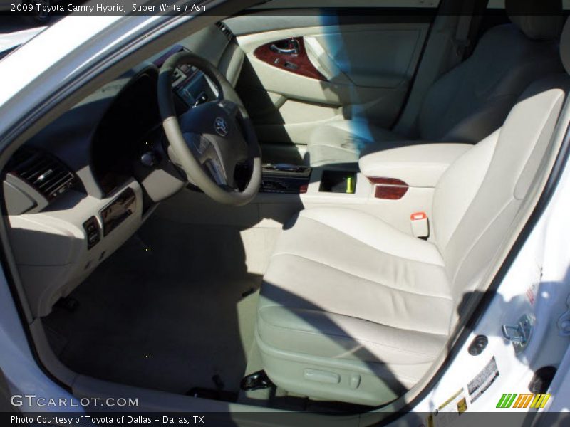 Super White / Ash 2009 Toyota Camry Hybrid