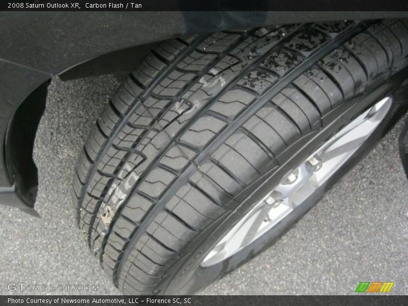 Carbon Flash / Tan 2008 Saturn Outlook XR
