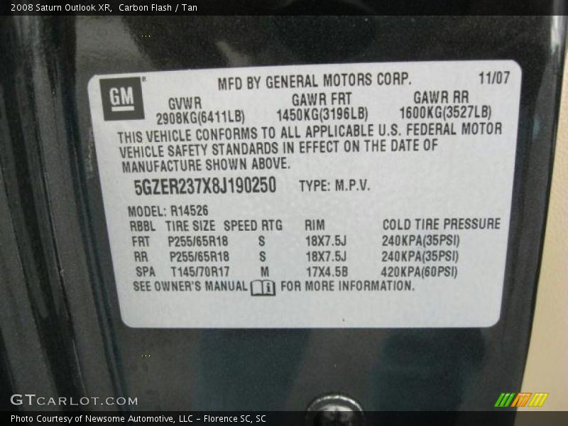 Carbon Flash / Tan 2008 Saturn Outlook XR