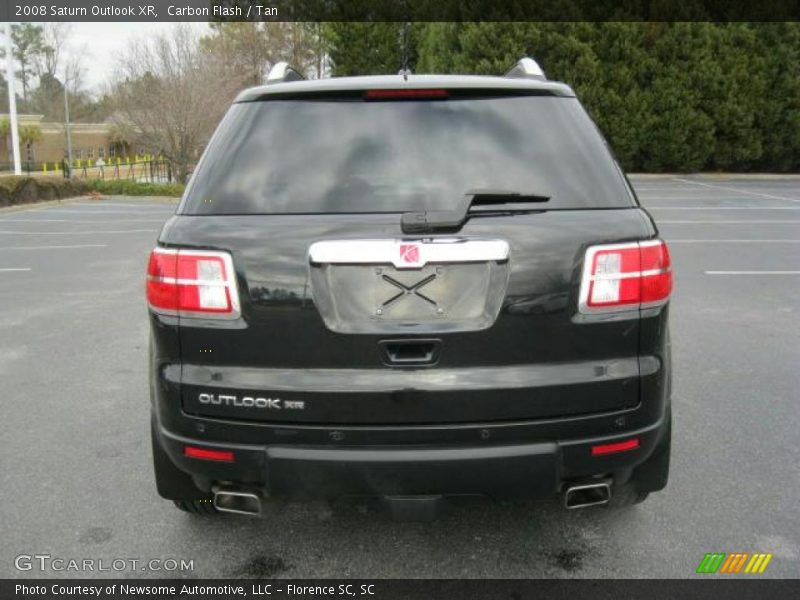 Carbon Flash / Tan 2008 Saturn Outlook XR