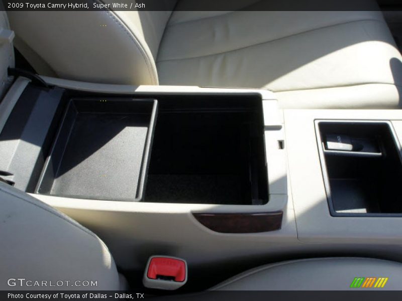 Super White / Ash 2009 Toyota Camry Hybrid