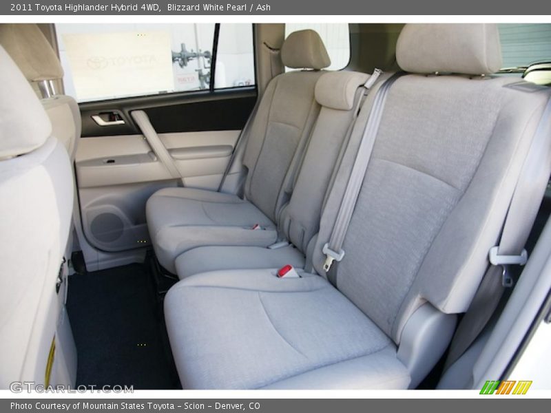 Blizzard White Pearl / Ash 2011 Toyota Highlander Hybrid 4WD