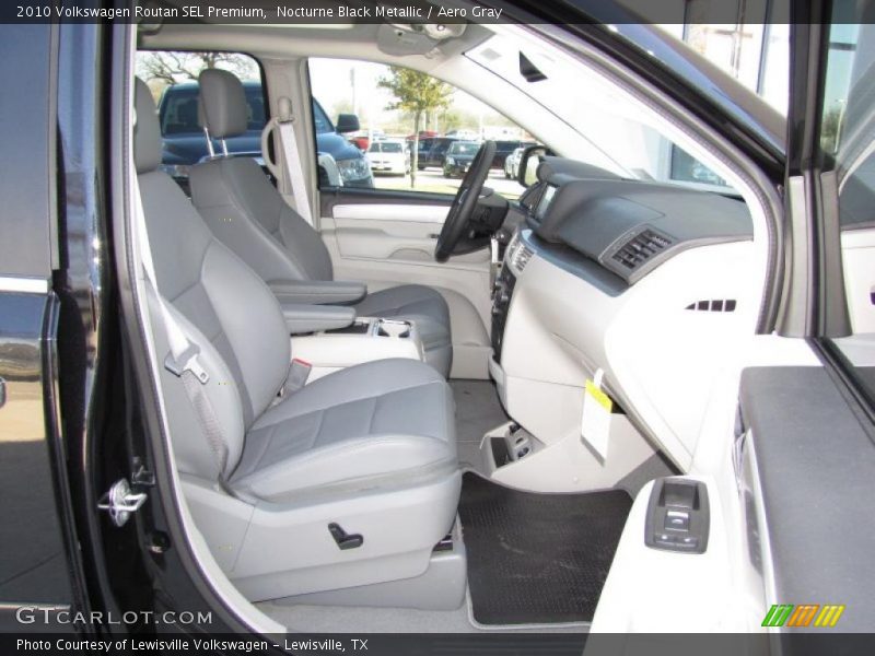  2010 Routan SEL Premium Aero Gray Interior