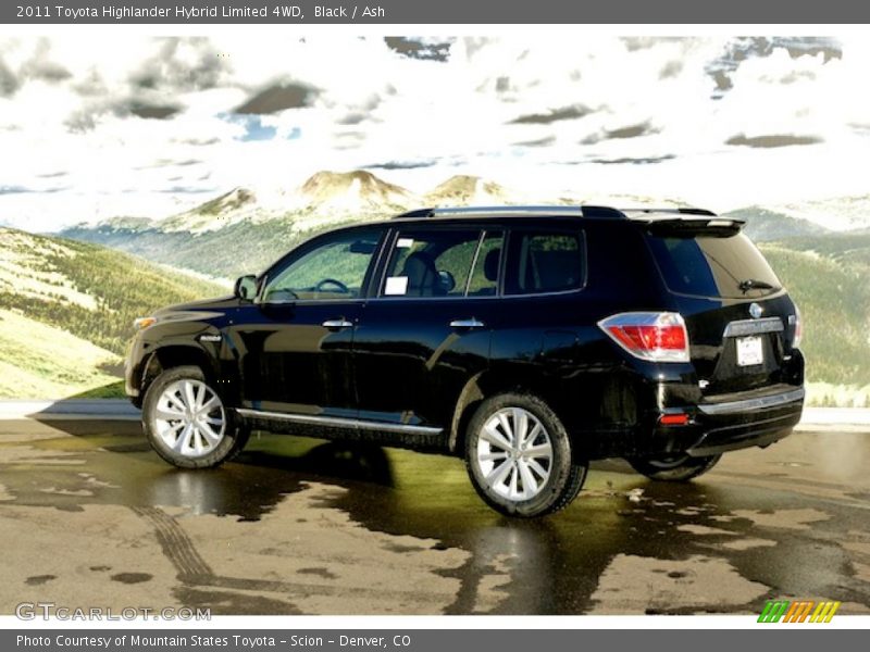 Black / Ash 2011 Toyota Highlander Hybrid Limited 4WD