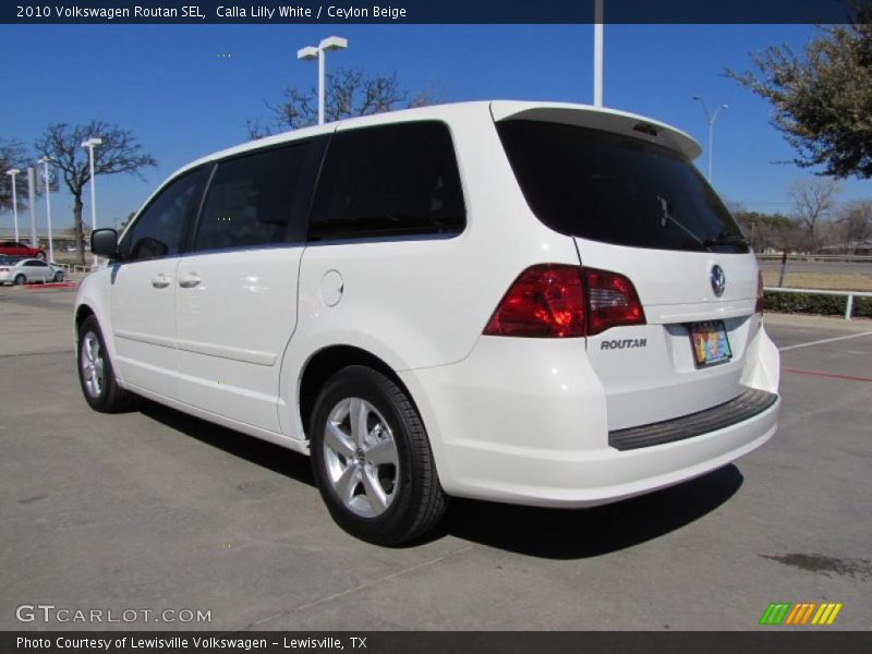 Calla Lilly White / Ceylon Beige 2010 Volkswagen Routan SEL