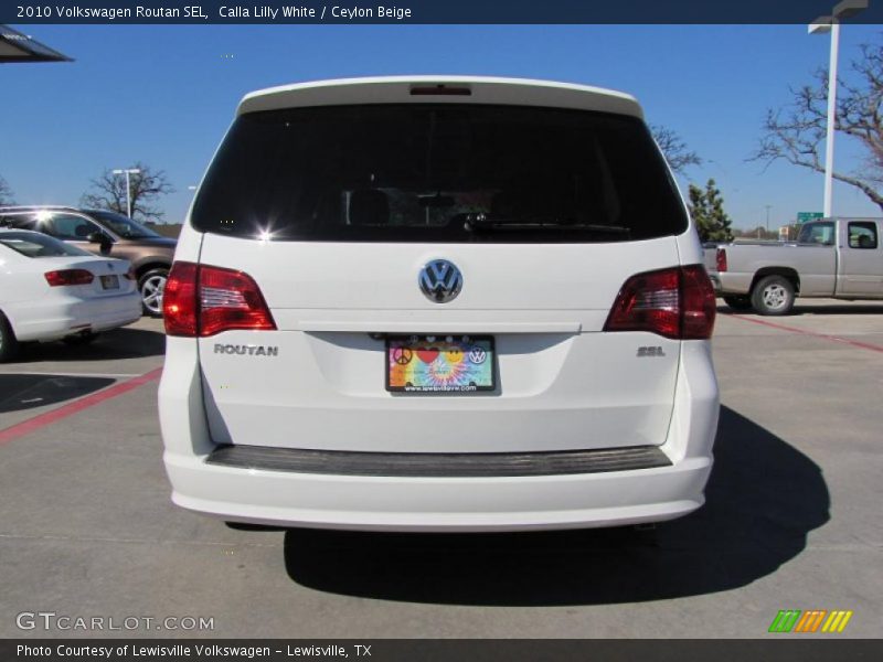 Calla Lilly White / Ceylon Beige 2010 Volkswagen Routan SEL