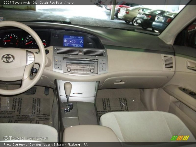Cassis Red Pearl / Ivory 2007 Toyota Avalon XL