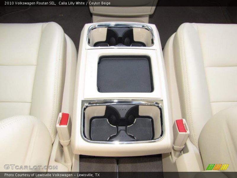 Calla Lilly White / Ceylon Beige 2010 Volkswagen Routan SEL