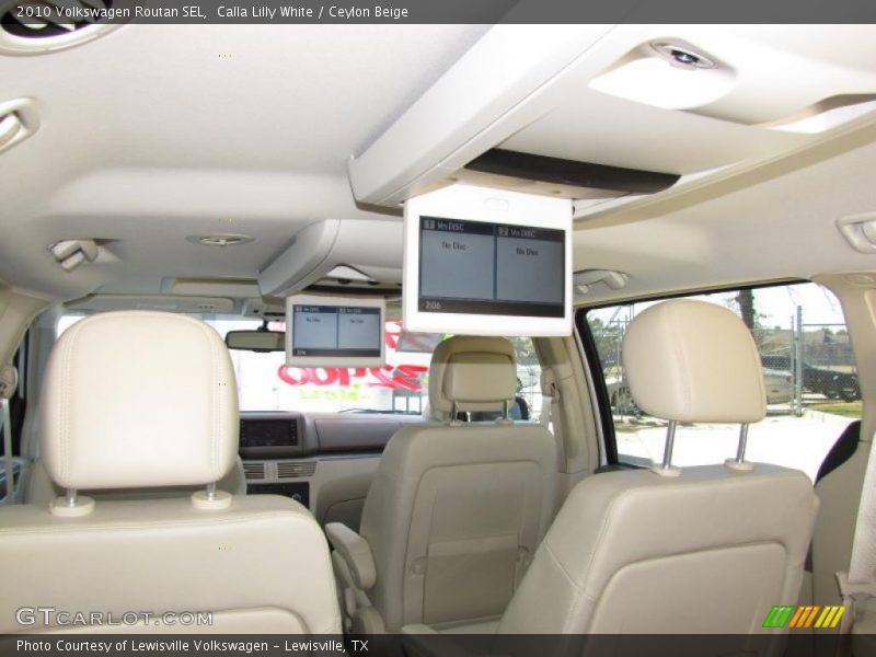 Calla Lilly White / Ceylon Beige 2010 Volkswagen Routan SEL