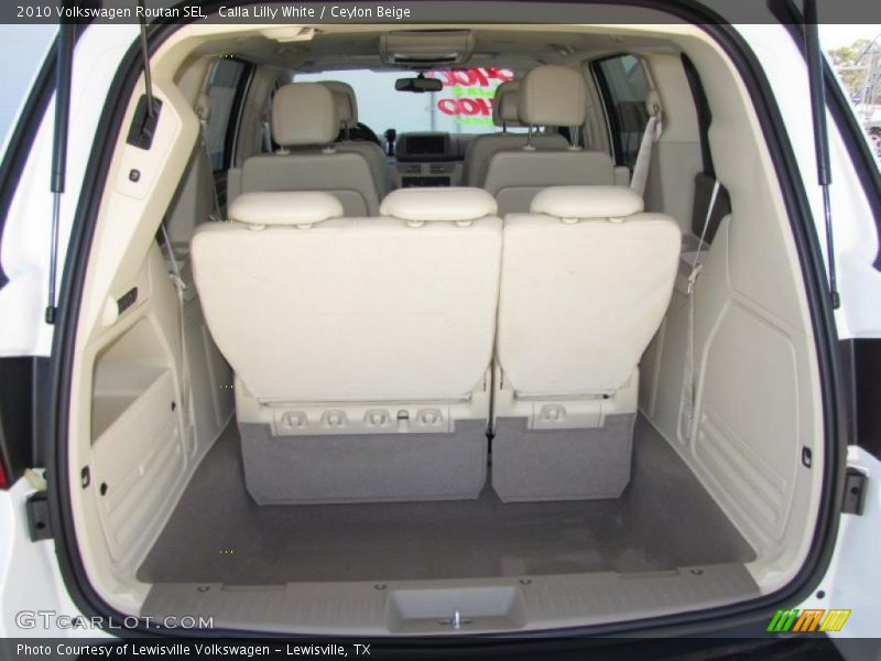 Calla Lilly White / Ceylon Beige 2010 Volkswagen Routan SEL