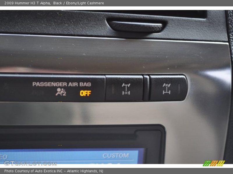 Black / Ebony/Light Cashmere 2009 Hummer H3 T Alpha