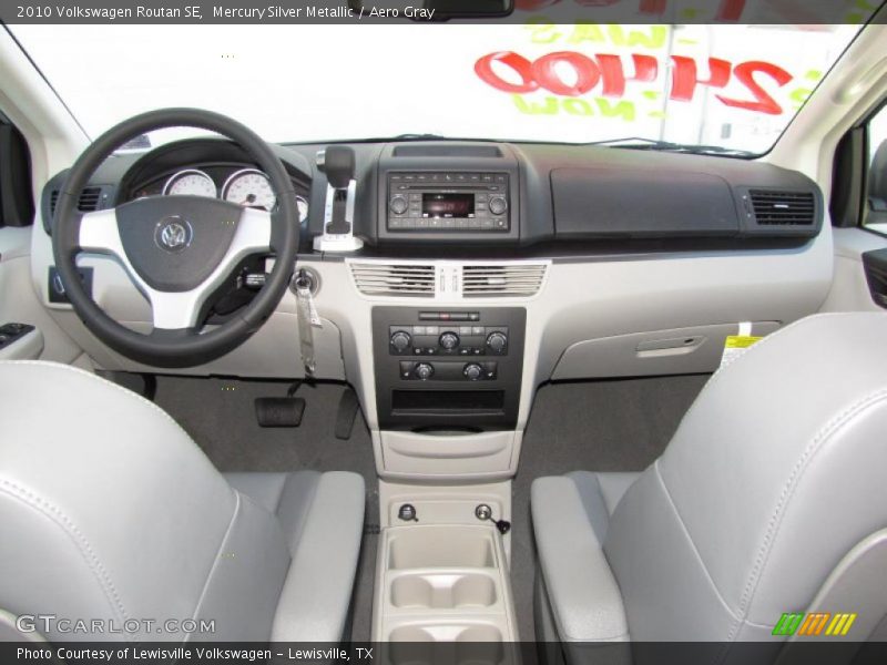 Mercury Silver Metallic / Aero Gray 2010 Volkswagen Routan SE
