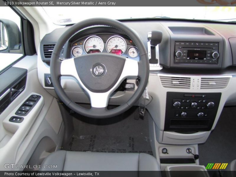 Mercury Silver Metallic / Aero Gray 2010 Volkswagen Routan SE