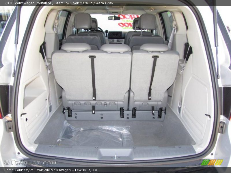 Mercury Silver Metallic / Aero Gray 2010 Volkswagen Routan SE