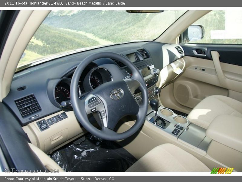 Sandy Beach Metallic / Sand Beige 2011 Toyota Highlander SE 4WD