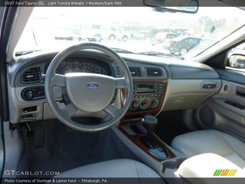 Light Tundra Metallic / Medium/Dark Flint 2007 Ford Taurus SEL