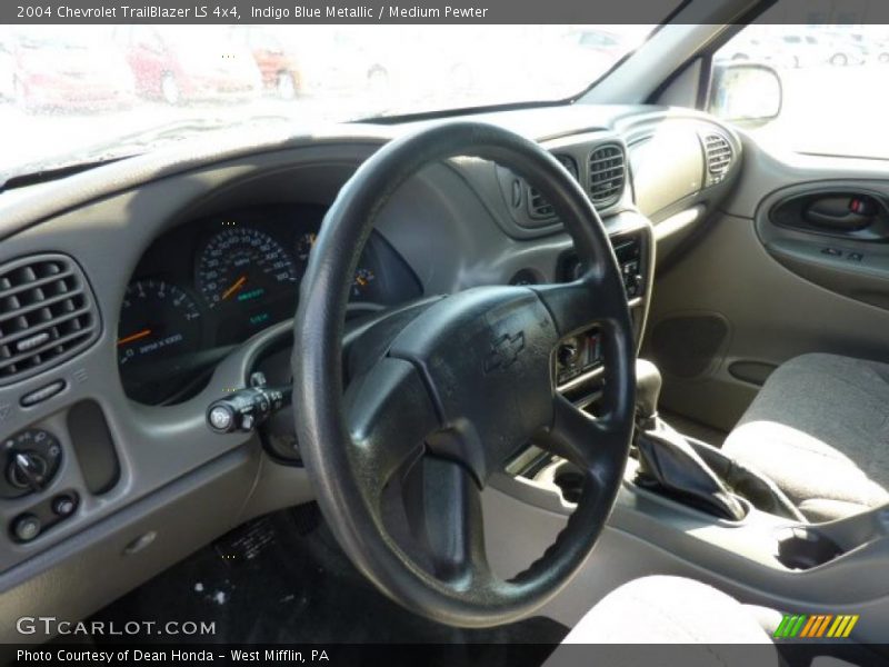 Indigo Blue Metallic / Medium Pewter 2004 Chevrolet TrailBlazer LS 4x4