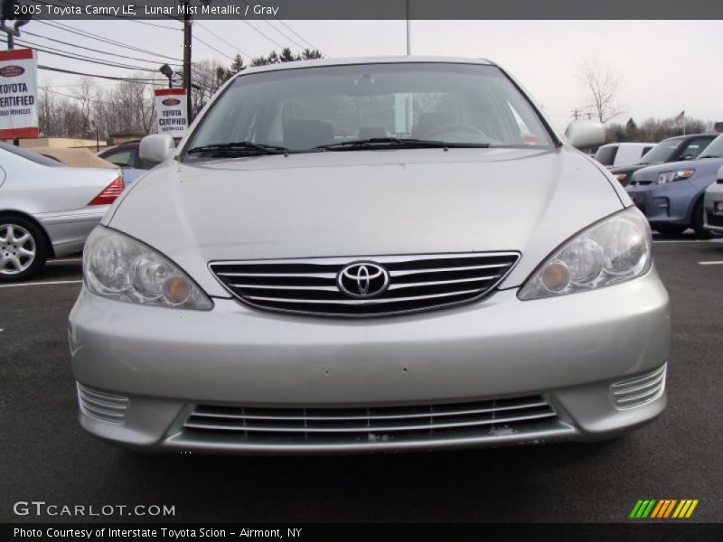 Lunar Mist Metallic / Gray 2005 Toyota Camry LE