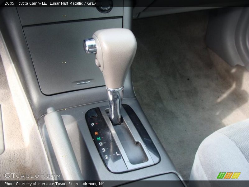 Lunar Mist Metallic / Gray 2005 Toyota Camry LE