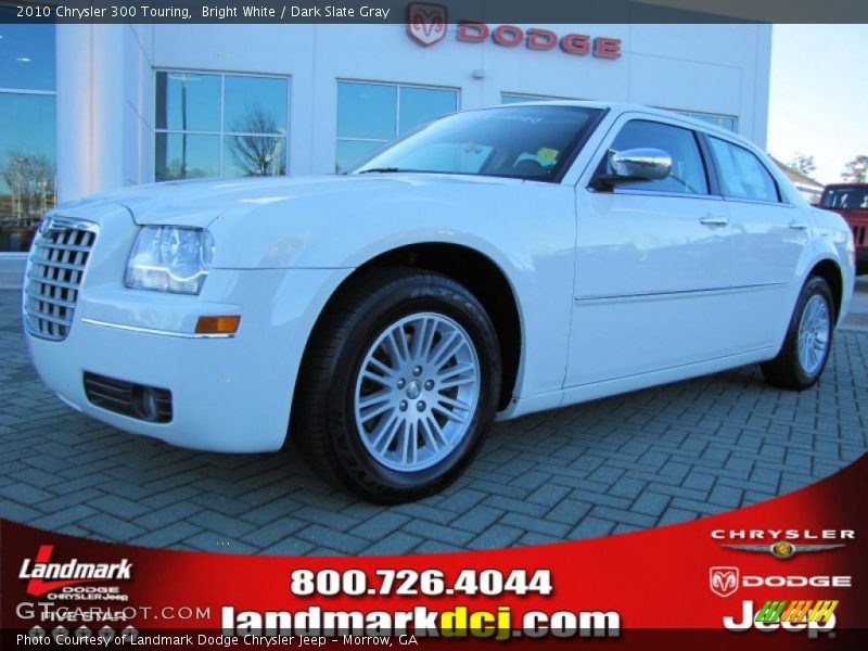 Bright White / Dark Slate Gray 2010 Chrysler 300 Touring