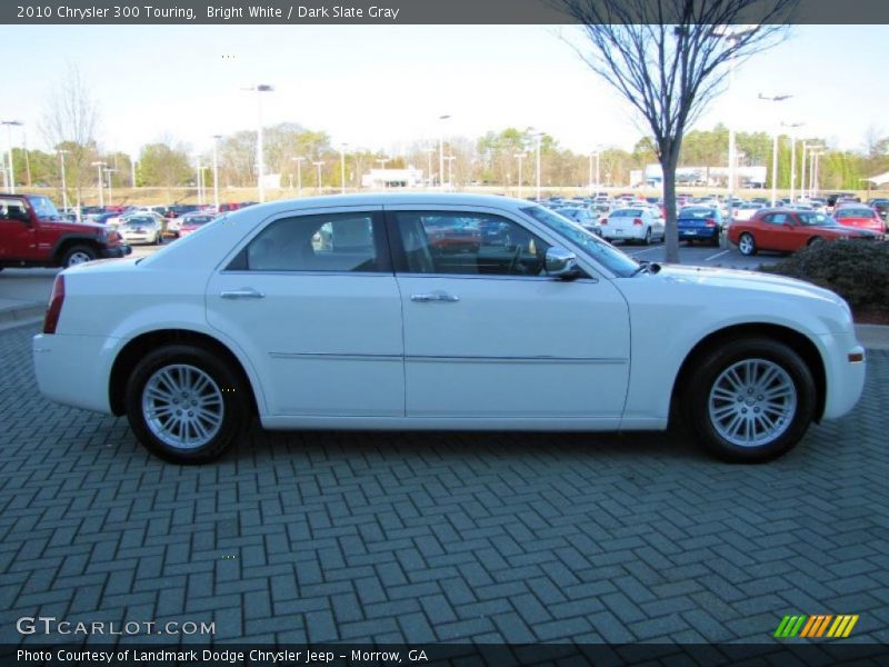 Bright White / Dark Slate Gray 2010 Chrysler 300 Touring