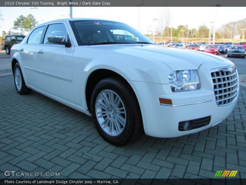 Bright White / Dark Slate Gray 2010 Chrysler 300 Touring