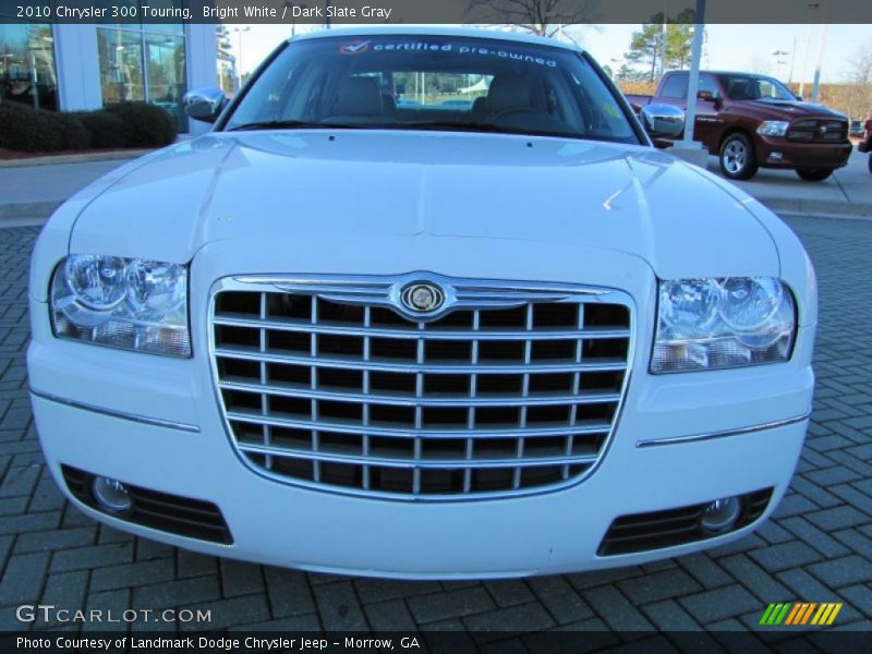 Bright White / Dark Slate Gray 2010 Chrysler 300 Touring