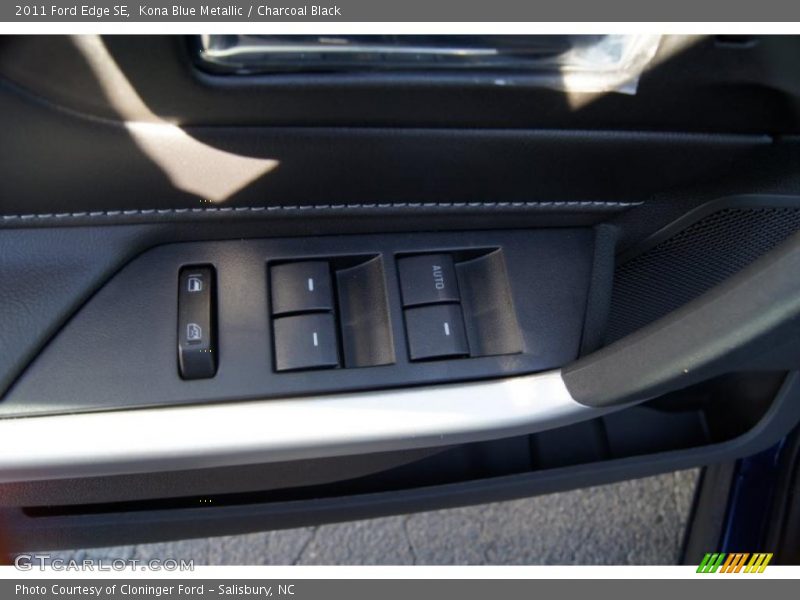 Kona Blue Metallic / Charcoal Black 2011 Ford Edge SE